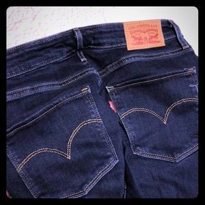 721 High Rise Skinny Jeans